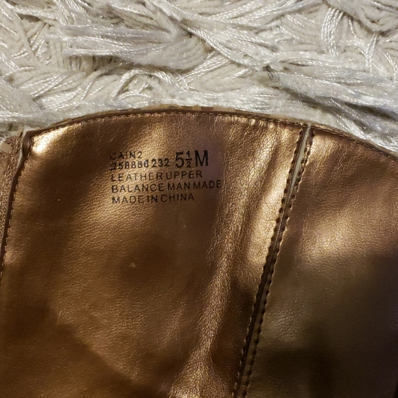 SOLD Bellini tan boots - Picture 5 of 5
